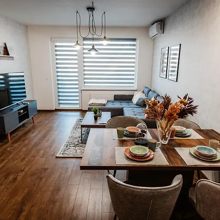 Ah Radnica Iv Free Parking