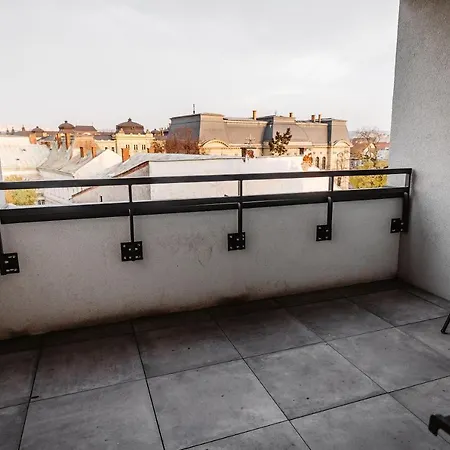 Ah Radnica Iv Free Parking * Košice